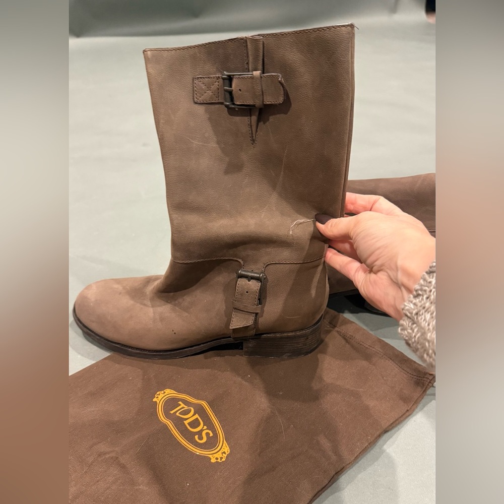 Tod's Brown Leather Ankle Boots
